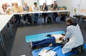 Erste Hilfe, Pflegedienst & Famulatur