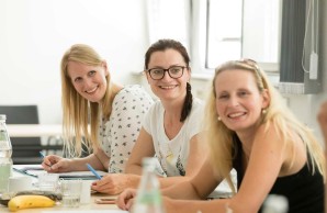 Teilnehmerinnen aus dem aktuellen Leitungskurs