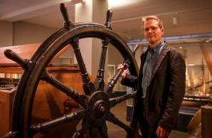 Prof. Reinshagen am Steuerrad