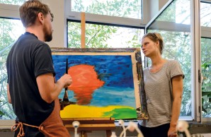 An der Kunsttherapie im UKE nimmt Elias seit  Jahren teil, weil sie seiner Seele guttut