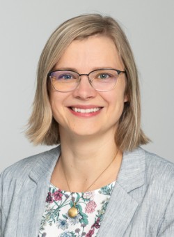 Dr. Claudia Konnopka