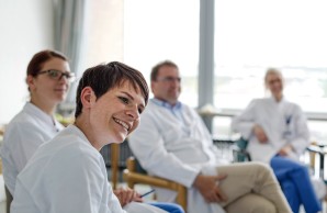 Psoriasis: Zytokine und Psyche im Alltag