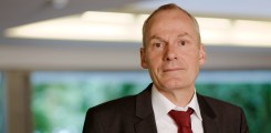 Prof. Dr. Albert Nienhaus