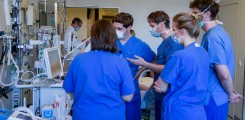 multiprofessionelle Therapie und Pflege