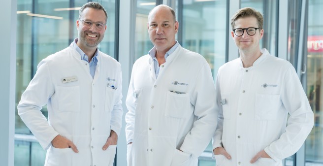 v. l. Dr. Priv.-Doz. Dr. Christian Ries, Prof. Dr. Timo Beil, Priv.-Doz. Dr. Tim Rolvien 