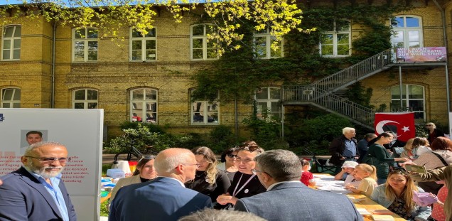Hamburgs Bürgermeister Dr. Peter Tschentscher zu Besuch