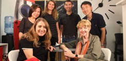 Prof. Sonja Schrepfer im Gespräch mit Millie Hughes-Fulford
