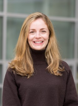 Dr. Laura Sommerfeld