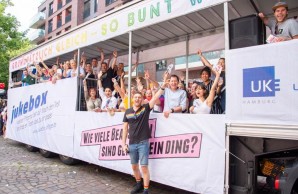 UKE Truck auf dem CSD